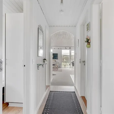 Feriehus Haklang - 200m From The Sea By Interhome